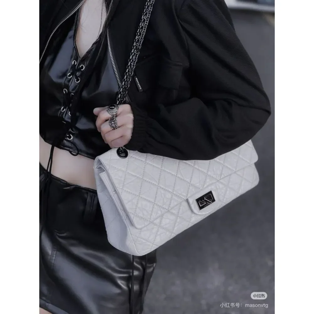 CHANEL brand color